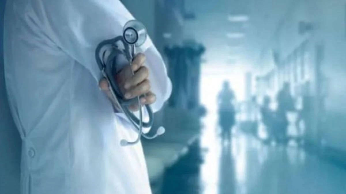 ধর্মঘট স্থগিত, চেম্বার-অপারেশন করবেন চিকিৎসকরা