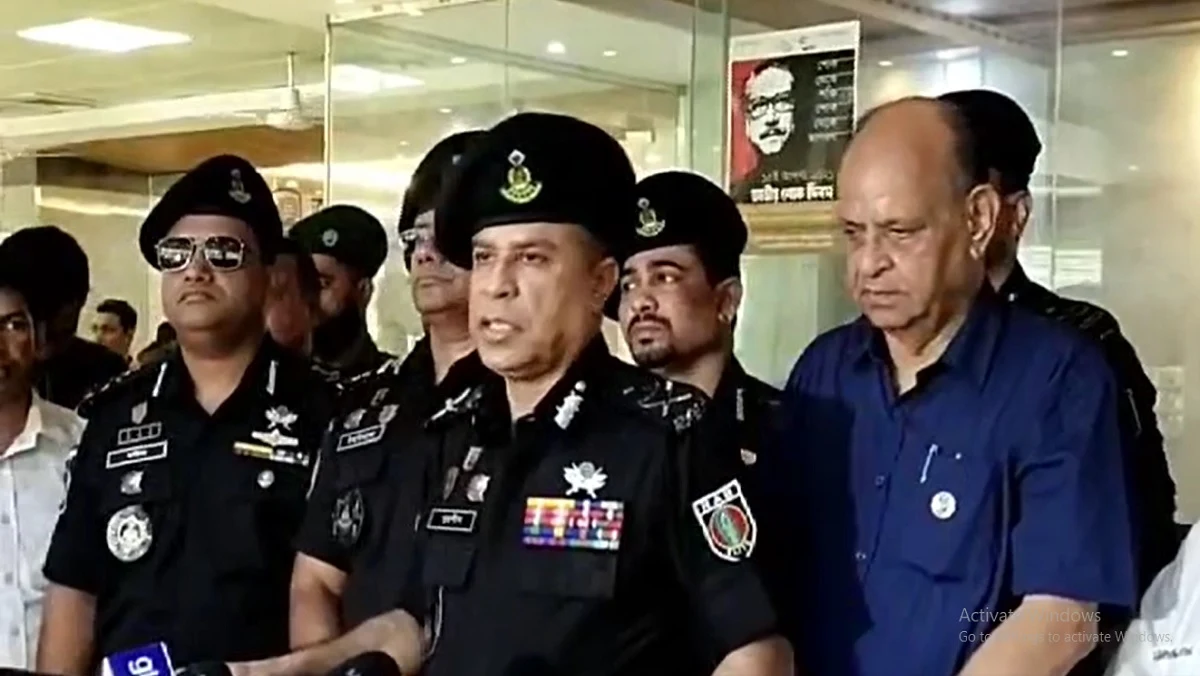 মাদকের সাথে জড়িত ব্যক্তি জনপ্রতিনিধি হলেও ব্যবস্থা নেয়া হবে: র‍্যাব মহাপরিচালক