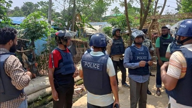 রোহিঙ্গা ক্যাম্পে গোলাগুলিতে আরসা কমান্ডার নিহত