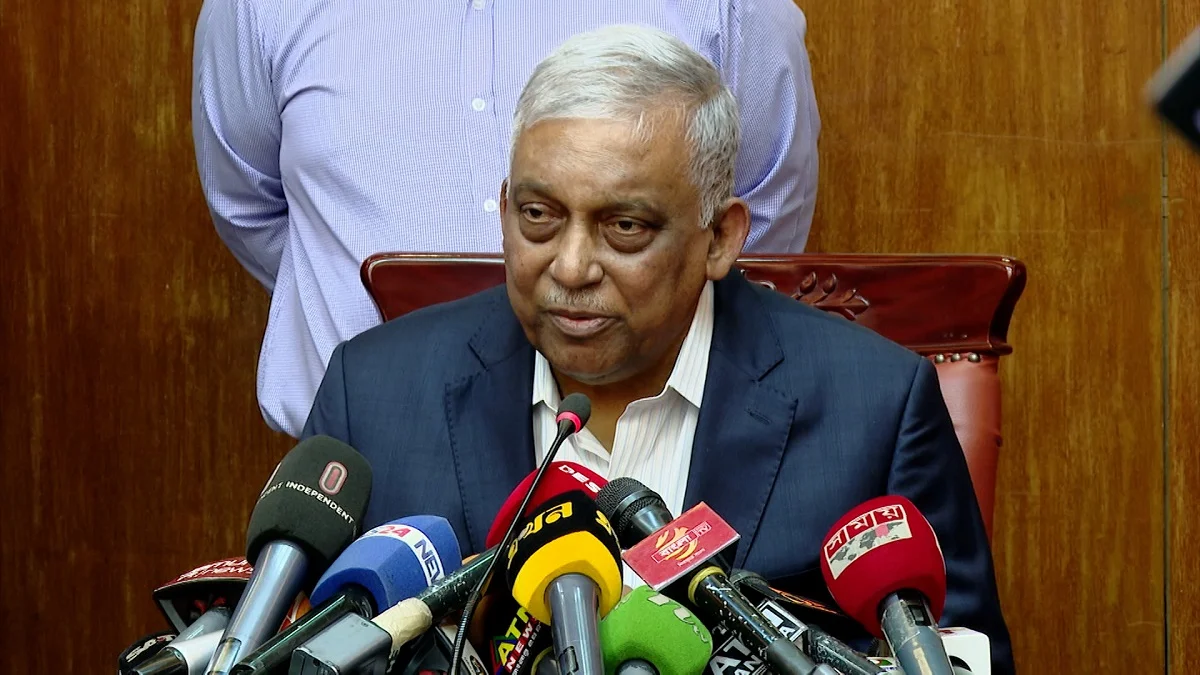 বিএসটিআইয়ের অনুমোদনহীন হেলমেট পড়ে মোটর সাইকেল চালানো যাবে না: স্বরাষ্ট্রমন্ত্রী