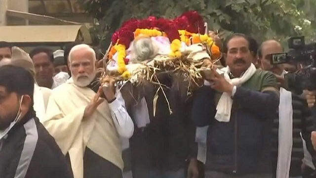 নরেন্দ্র মোদির মা আর নেই