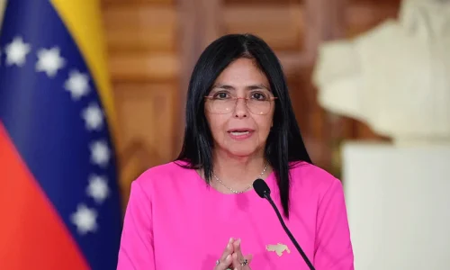 ছবিতে ভেনেজুয়েলার অন্তর্বর্তী প্রেসিডেন্ট ডেলসি রদ্রিগেজ। ছবি: সংগৃহীত