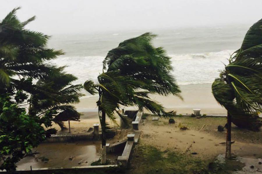 যেসব জেলায় রাত ১টার মধ্যে ঝড় বইতে পারে