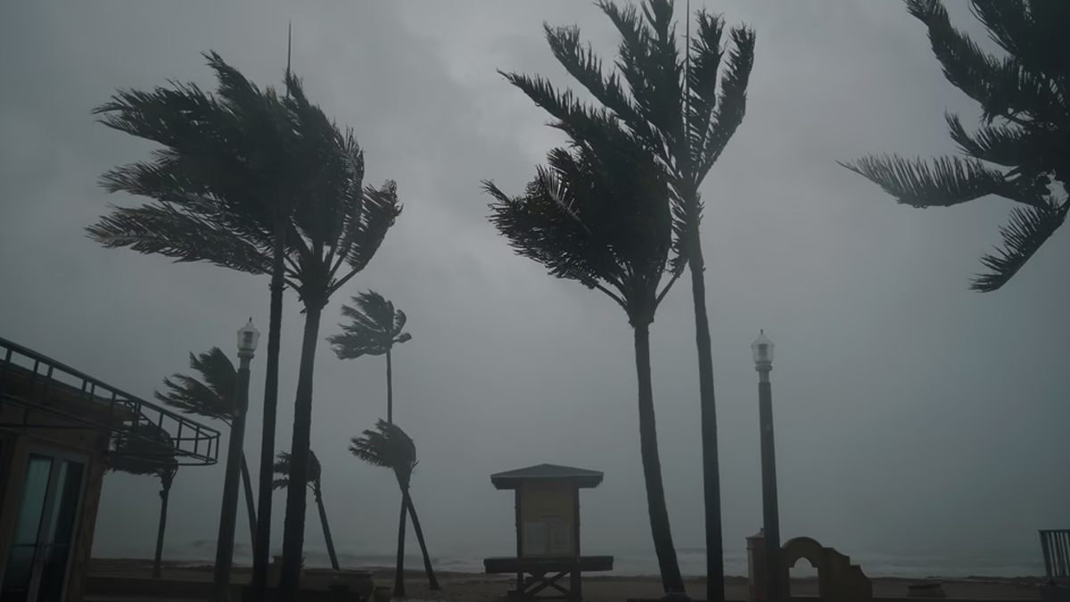 দুই বিভাগে ঝড়-বৃষ্টির সম্ভাবনা, নদীবন্দরে সতর্ক সংকেত