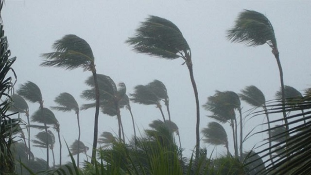 দুপুরের মধ্যে ৬০ কিলোমিটার বেগে ঝড়ের পূর্বাভাস