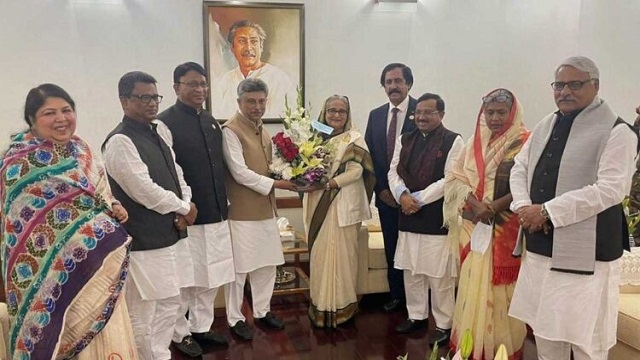 শেখ হাসিনাকে স্পিকার ও চিফ হুইপদের শুভেচ্ছা