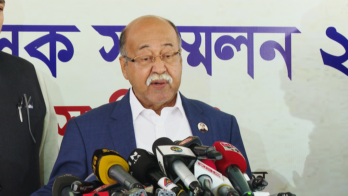 বরই দিয়ে ইফতার করেন, আঙ্গুর-আপেল লাগবে কেন: শিল্পমন্ত্রী