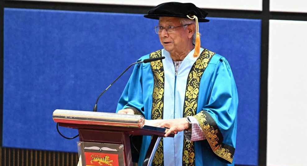 জনগণের হাতে ক্ষমতা ফিরিয়ে দিতে আমরা প্রতিশ্রুতিবদ্ধ: প্রধান উপদেষ্টা