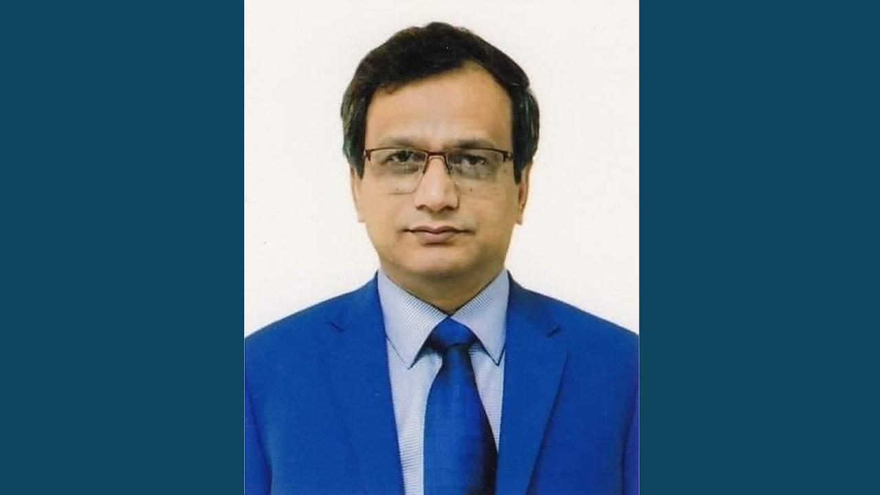 সাবেক সিনিয়র সচিব জিয়াউল আলমকে চট্টগ্রাম থেকে গ্রেপ্তার