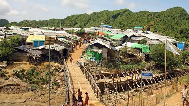 রোহিঙ্গা ক্যাম্পে গোলাগুলিতে ২ জন নিহত