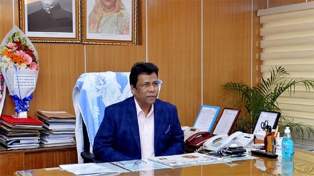 তথ্যসচিবকে অবসরে পাঠালো সরকার