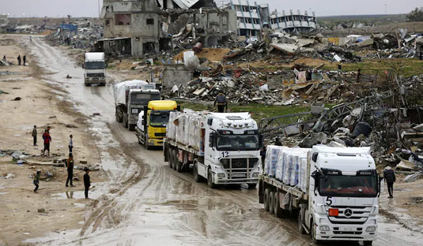 গাজায় ত্রাণ প্রবেশ বন্ধ করে দিলো ইসরায়েল