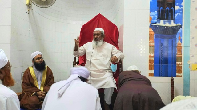 মসজিদে ঈমান-আমলের বক্তব্য দিলেন মন্ত্রিপরিষদ সচিব