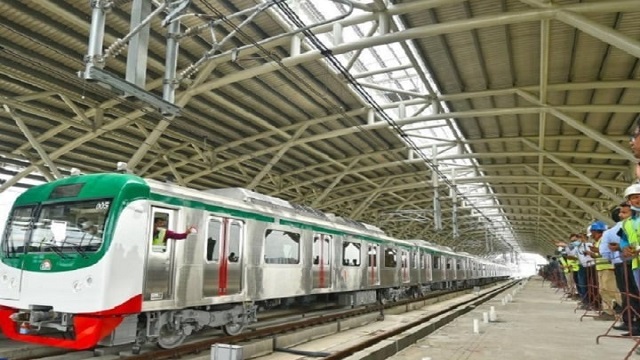 মেট্রোরেল ৪ মাস চলবে দিনে ৪ ঘণ্টা