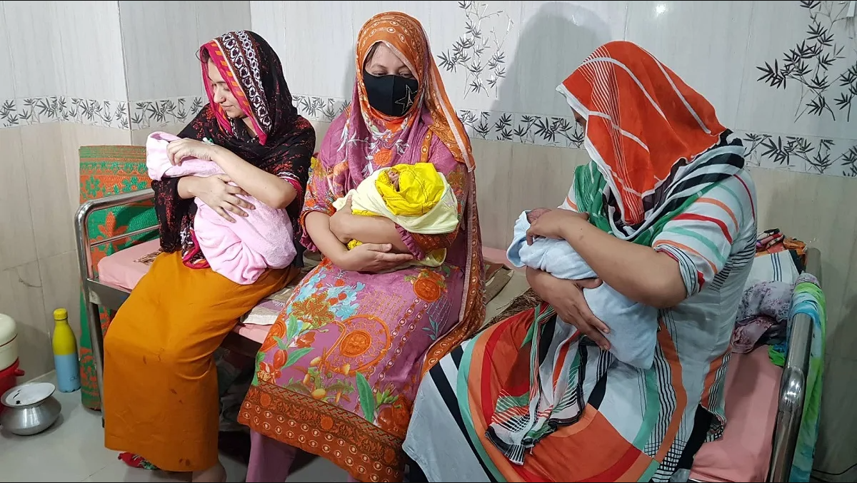 একসাথে জন্ম তিন সন্তানের; নাম হলো স্বপ্ন-পদ্মা-সেতু